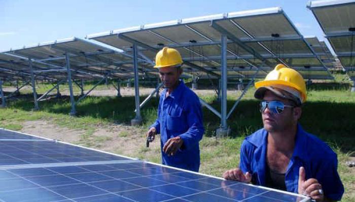 Cuba khởi công xây dựng công viên điện Mặt Trời đầu tiên