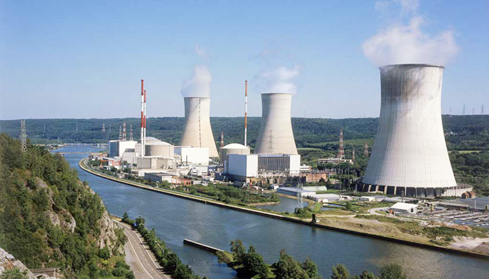 Nhà máy điện hạt nhân thường đặt gần nguồn nước lạnh