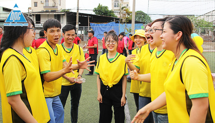 Đội 2 ăn mừng sau trò chơi