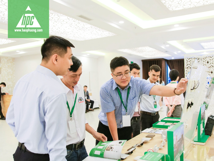 Hội nghị hợp tác phát triển bền vững cùng Schneider Electric và nhà phân phối Hạo Phương