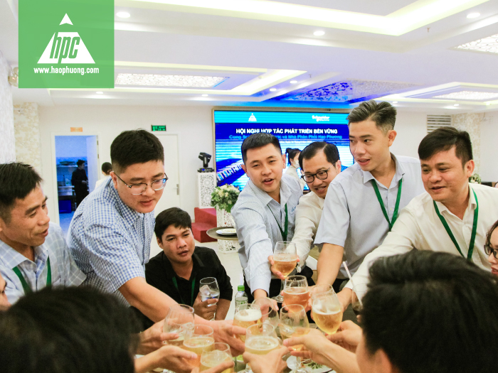 Hội nghị hợp tác phát triển bền vững cùng Schneider Electric và nhà phân phối Hạo Phương