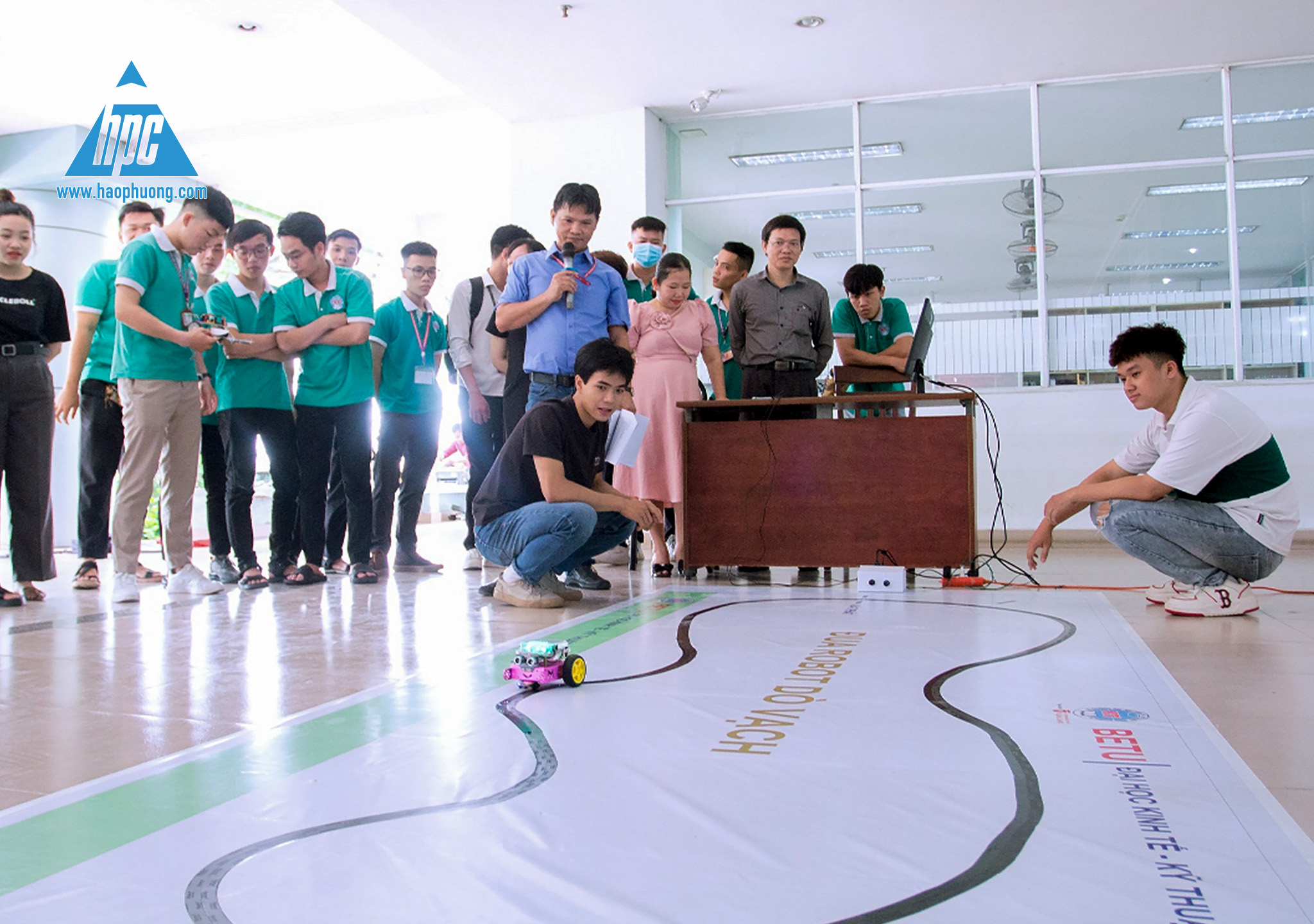 Hạo Phương đồng hành cùng BETU cuộc thi “Đua robot tự hành BETU 2023”