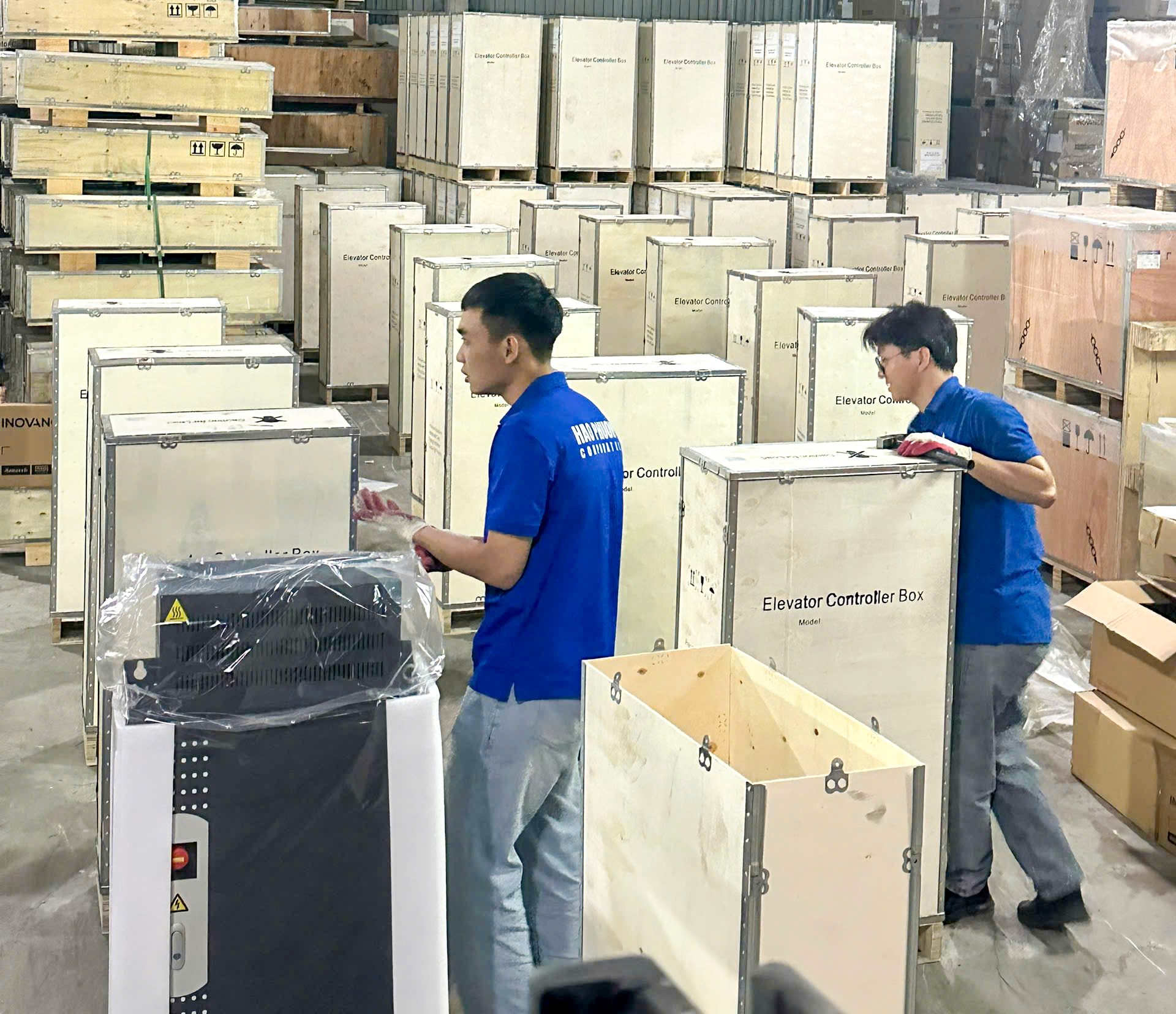 KHO HÀNG HẠO PHƯƠNG TẤP NẬP XUẤT KHO – SẴN SÀNG GIAO HÀNG CUỐI NĂM