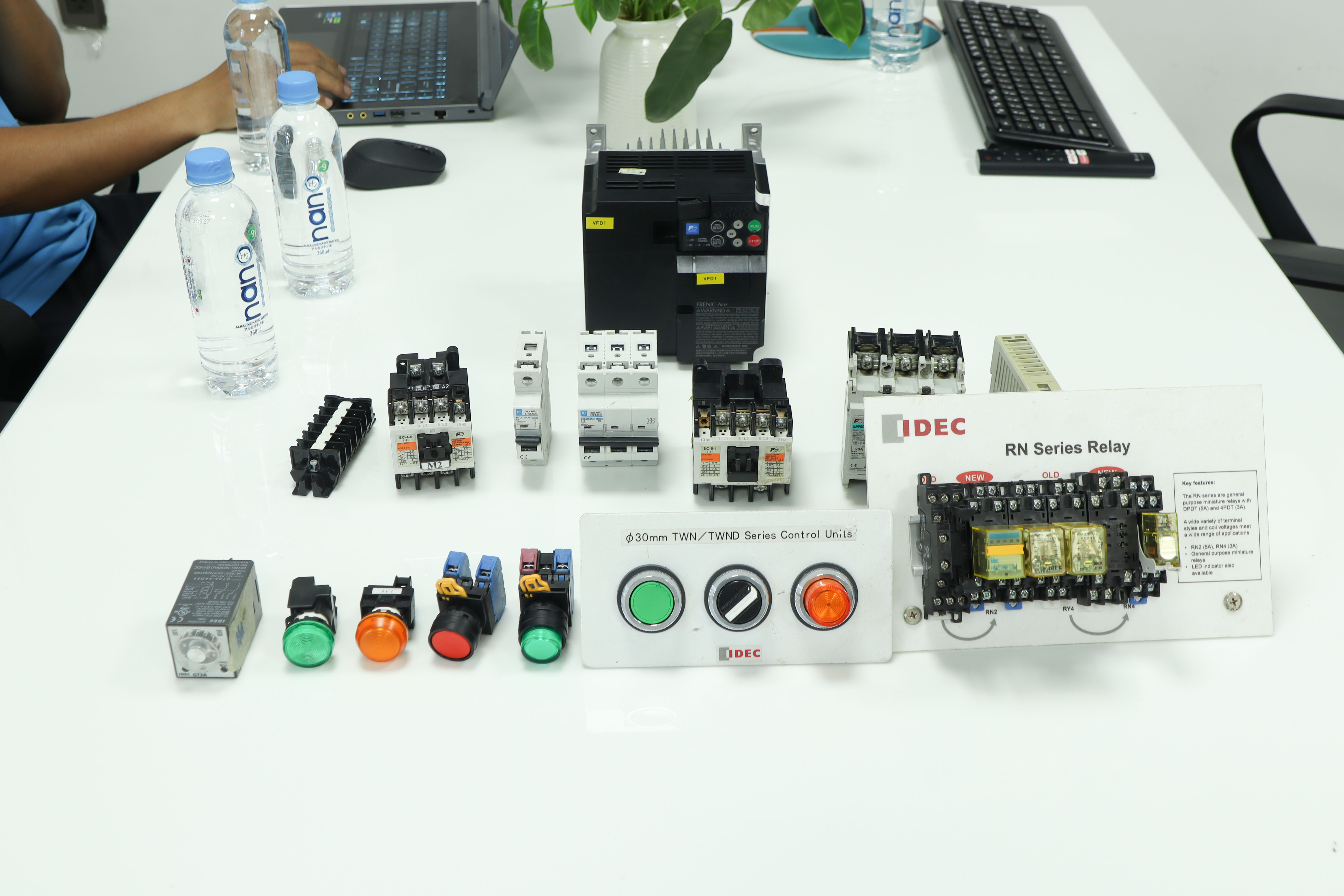 HẠO PHƯƠNG TRAINING KỸ THUẬT TẠI ĐẠI LÝ PHƯƠNG LAI – THÊM MỘT BUỔI LÀM VIỆC ĐẦY NĂNG LƯỢNG